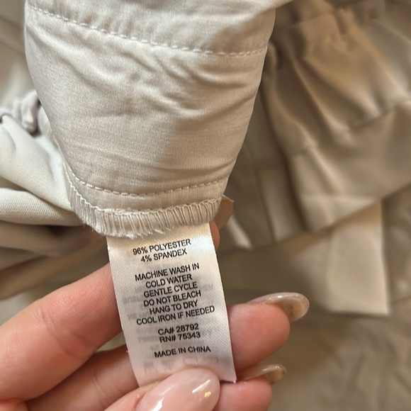 High Waisted Shorts - Picture 3 of 4